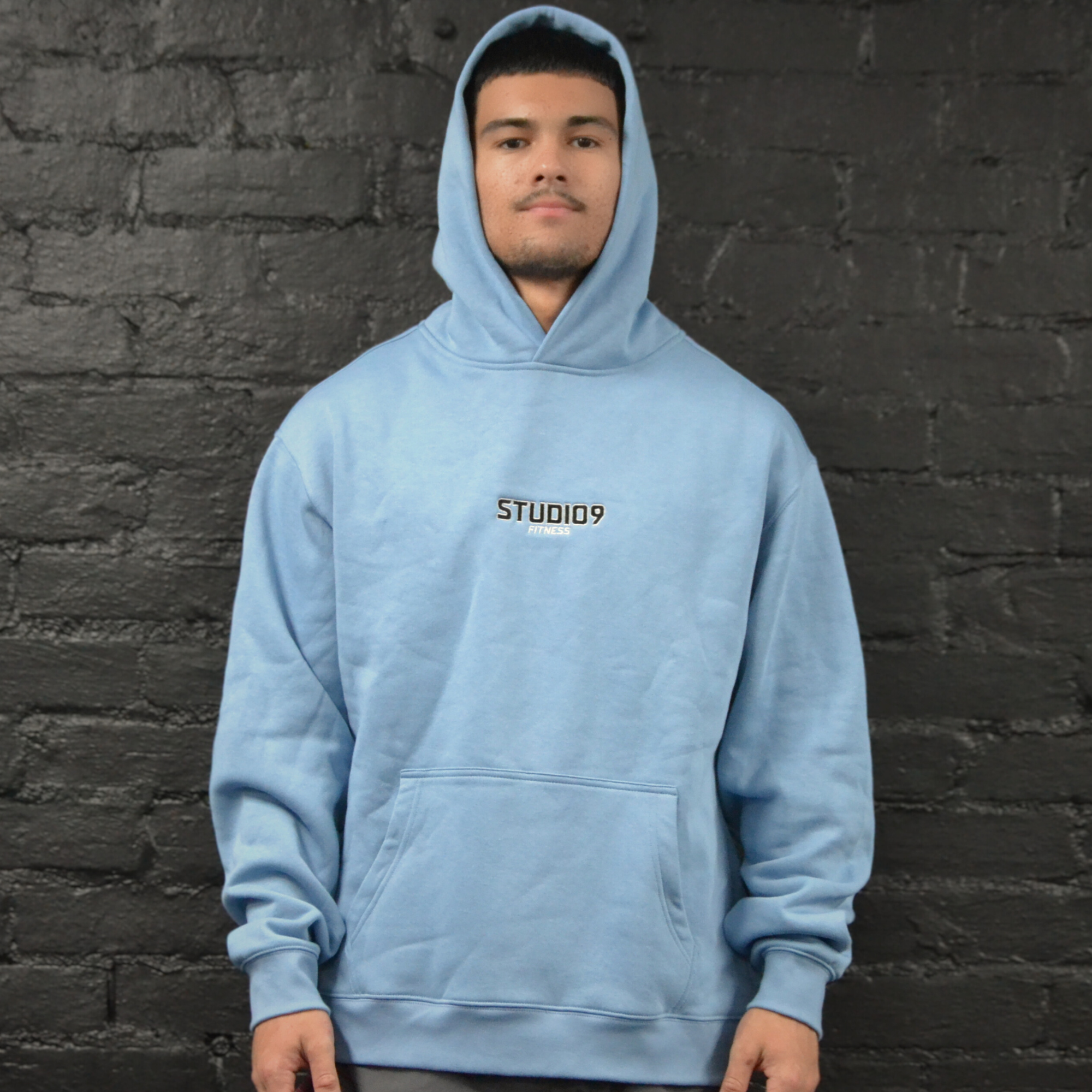CLASSIC HOODIE